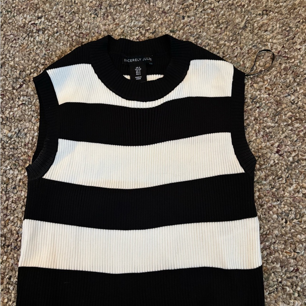 Sincerely Jules Monochrome Ribbed Top